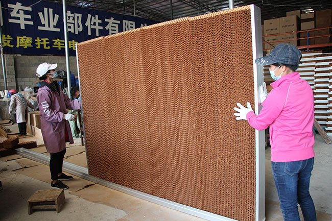 降溫水簾紙如何控制車(chē)間環(huán)境